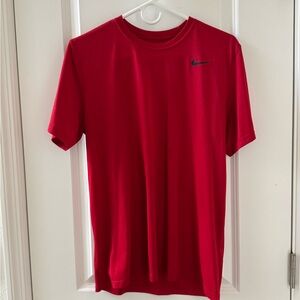 Nike Men's Red Short Sleeve Tee
